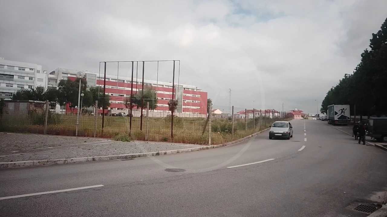 Terreno para Venda em Pedrouços Foto 5