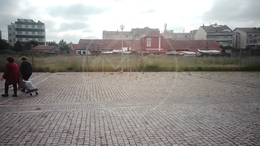 Terreno para Venda em Pedrouços Foto 4