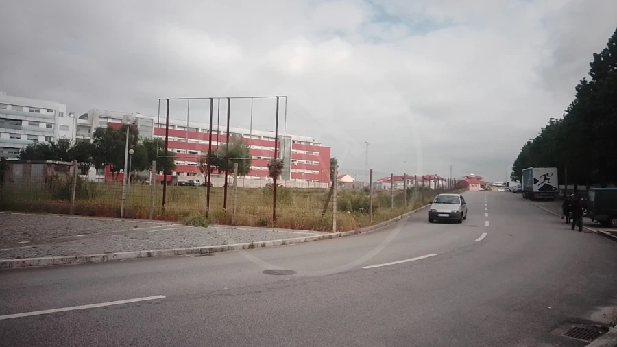 Terreno para Venda em Pedrouços Foto 5