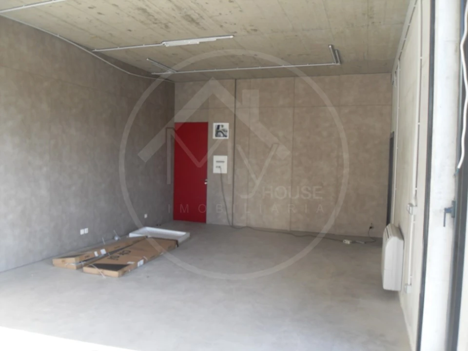 Escritório para Arrendamento em Mateus Foto 5