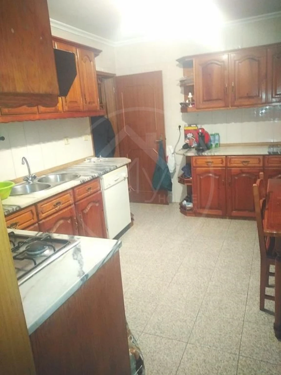 Apartamento T3 para Venda em Santa Maria Maior Foto 4