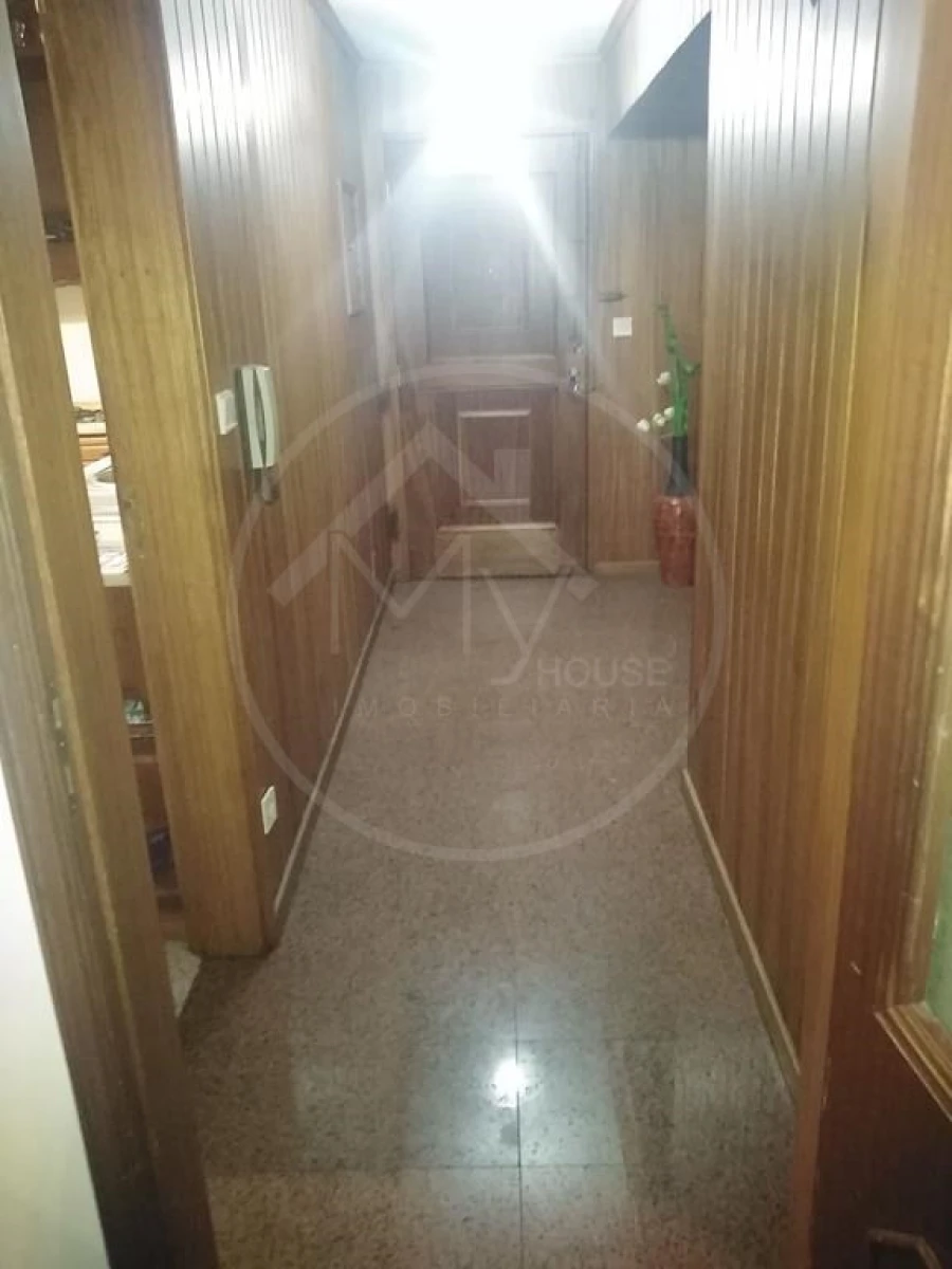 Apartamento T3 para Venda em Santa Maria Maior Foto 5