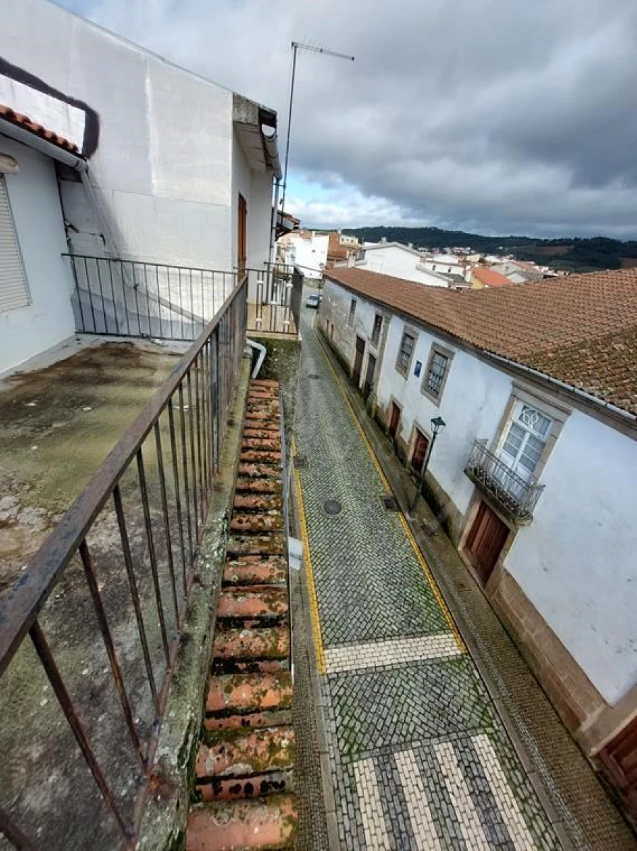 Moradia T4 para Venda em Murça Foto 4