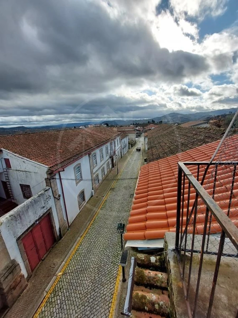 Moradia T4 para Venda em Murça Foto 6