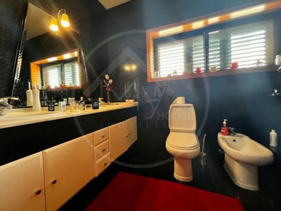 Moradia T5 para Venda em Campo e Sobrado Foto 16