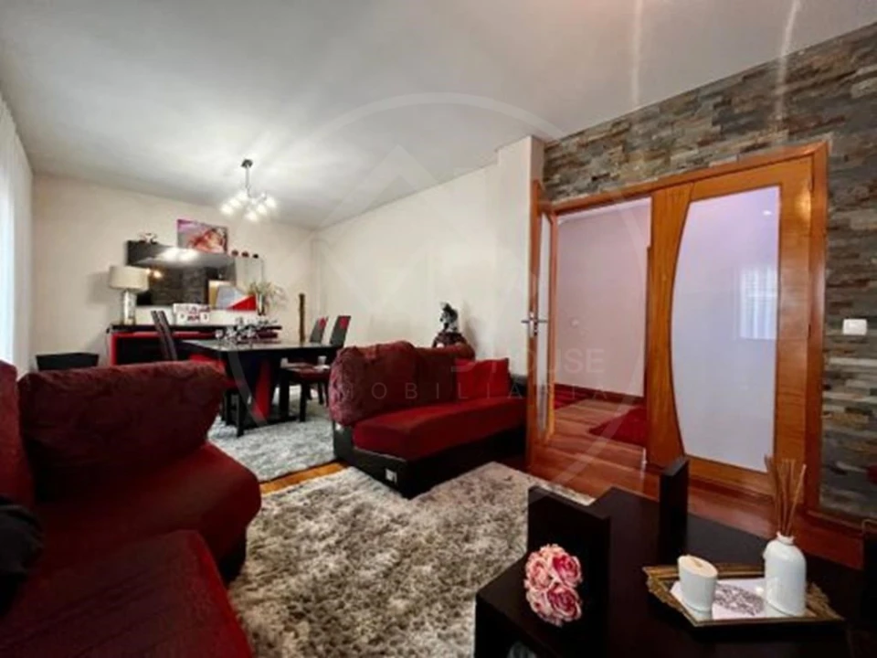 Moradia T5 para Venda em Campo e Sobrado Foto 18