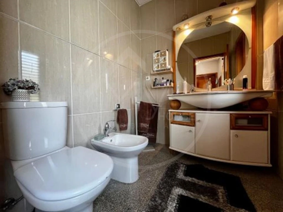 Moradia T5 para Venda em Campo e Sobrado Foto 22