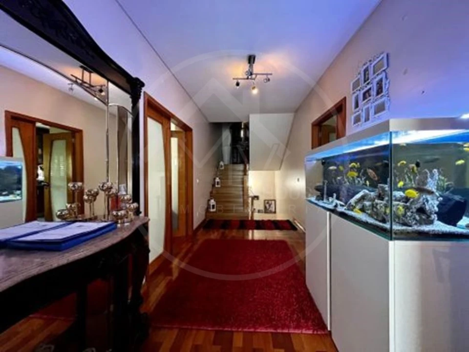 Moradia T5 para Venda em Campo e Sobrado Foto 23