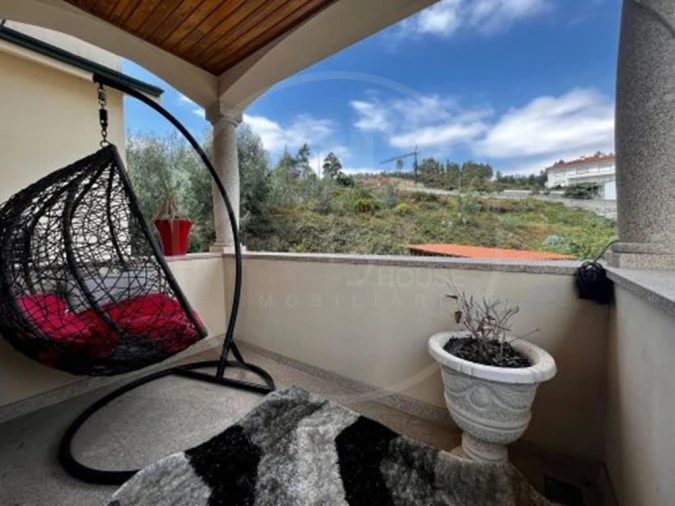 Moradia T5 para Venda em Campo e Sobrado Foto 17