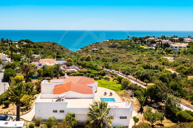 Moradia T4 para Venda em Lagoa e Carvoeiro Foto 1