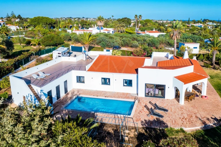 Moradia T4 para Venda em Lagoa e Carvoeiro Foto 7