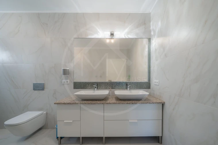 Moradia T4 para Venda em Lagoa e Carvoeiro Foto 12