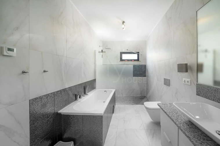 Moradia T4 para Venda em Lagoa e Carvoeiro Foto 15