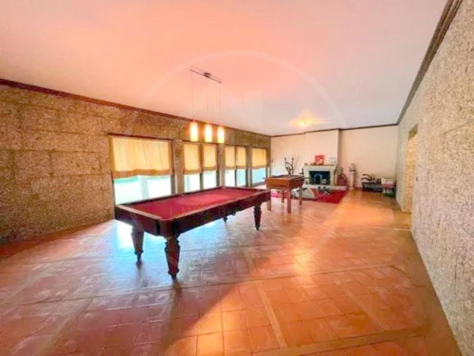 Moradia T5 para Venda em Serzedelo Foto 9