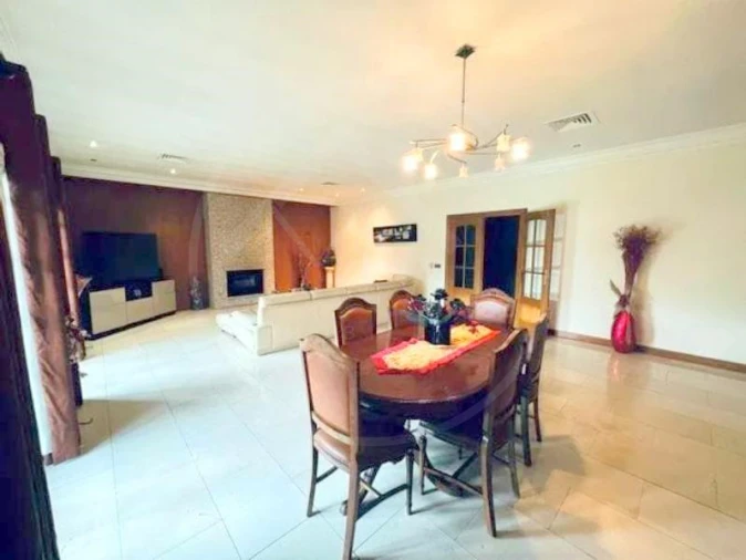 Moradia T5 para Venda em Serzedelo Foto 13