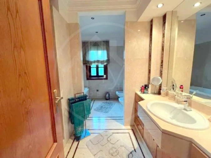 Moradia T5 para Venda em Serzedelo Foto 16