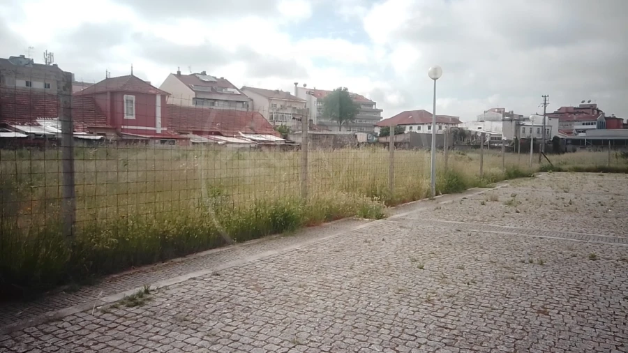 Terreno para Venda em Pedrouços Foto 3