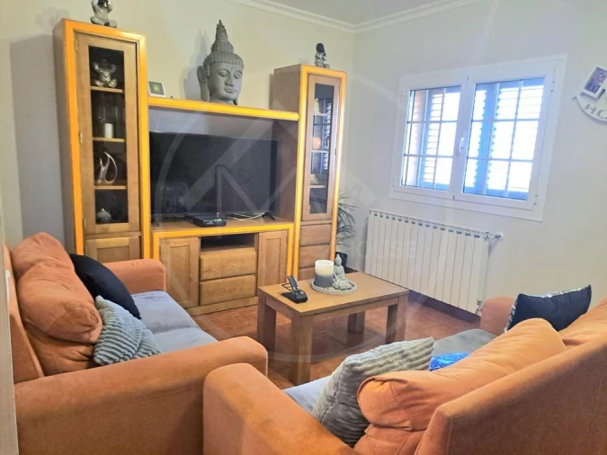 Moradia T4 para Venda em Vilar de Nantes Foto 7