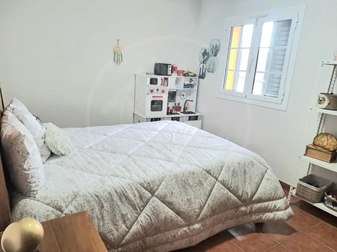 Moradia T4 para Venda em Vilar de Nantes Foto 8