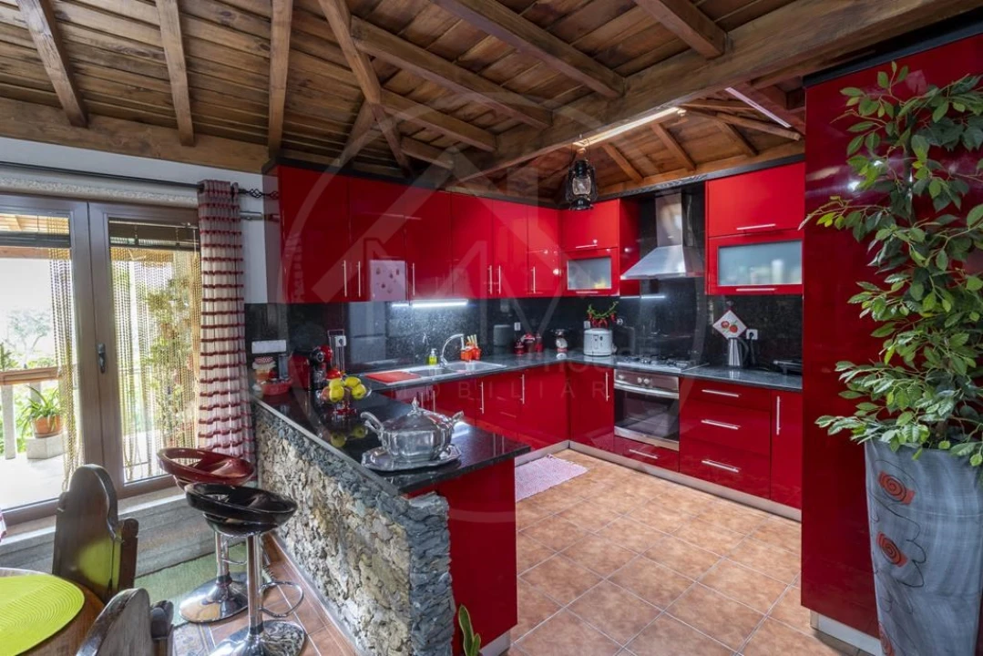 Moradia T4 para Venda em Bornes de Aguiar Foto 4