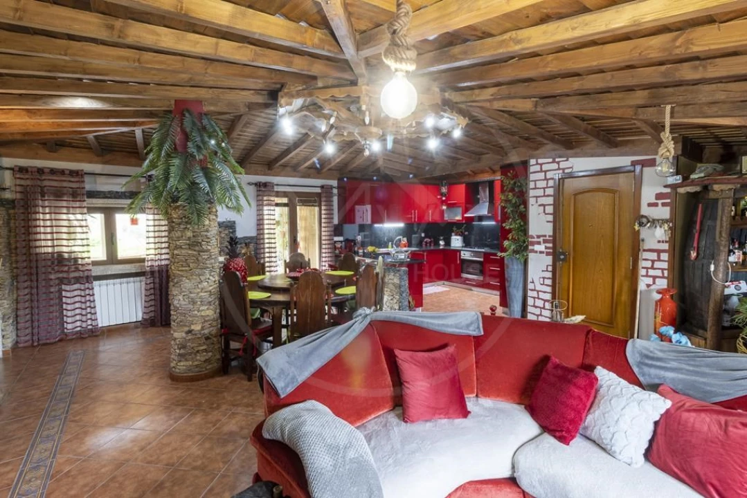 Moradia T4 para Venda em Bornes de Aguiar Foto 14