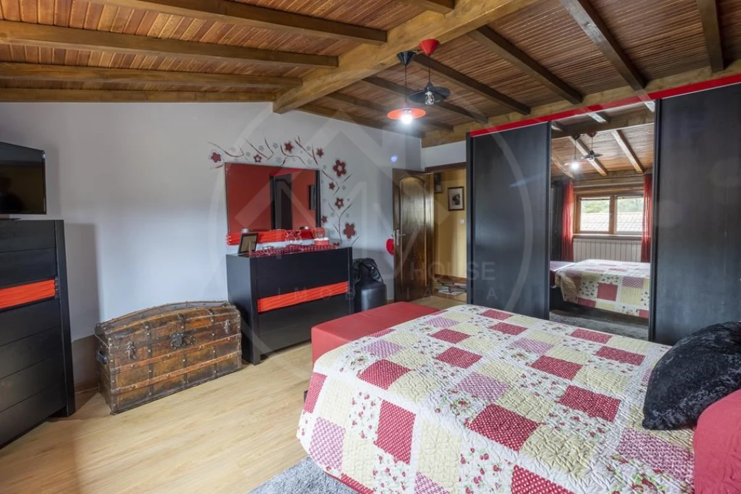 Moradia T4 para Venda em Bornes de Aguiar Foto 27