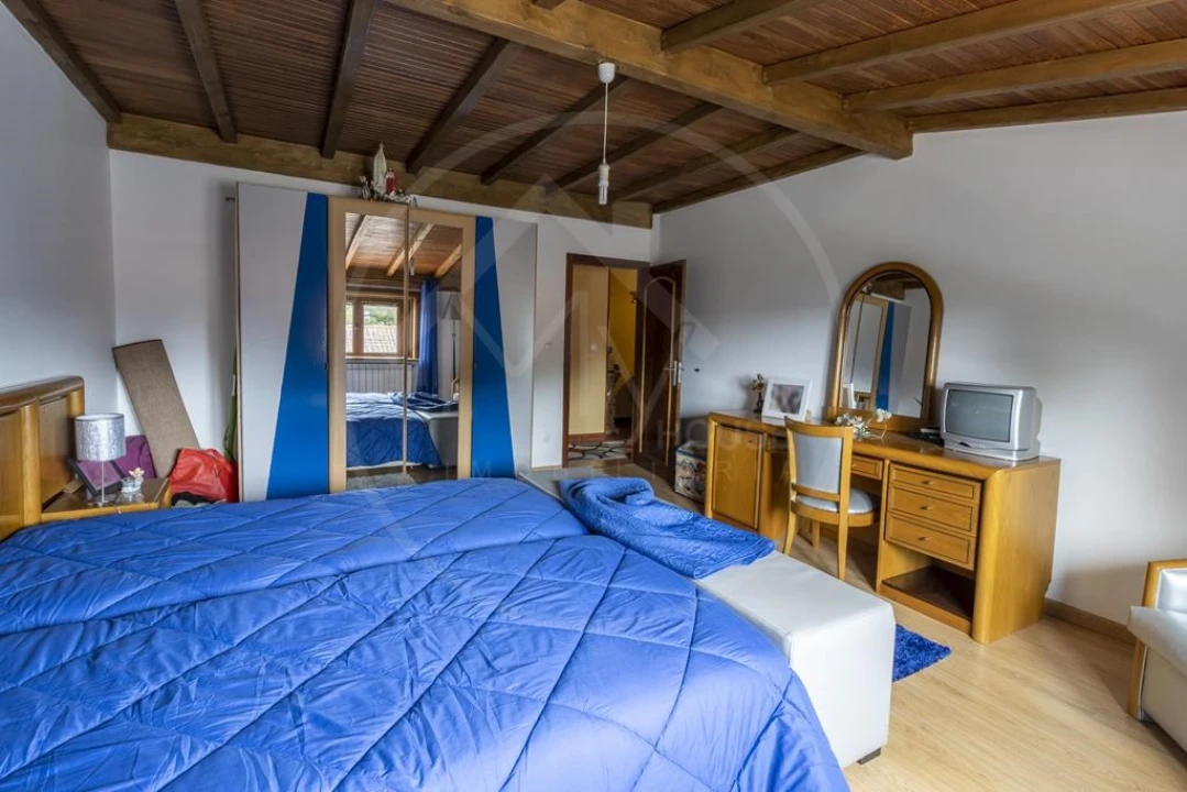 Moradia T4 para Venda em Bornes de Aguiar Foto 28