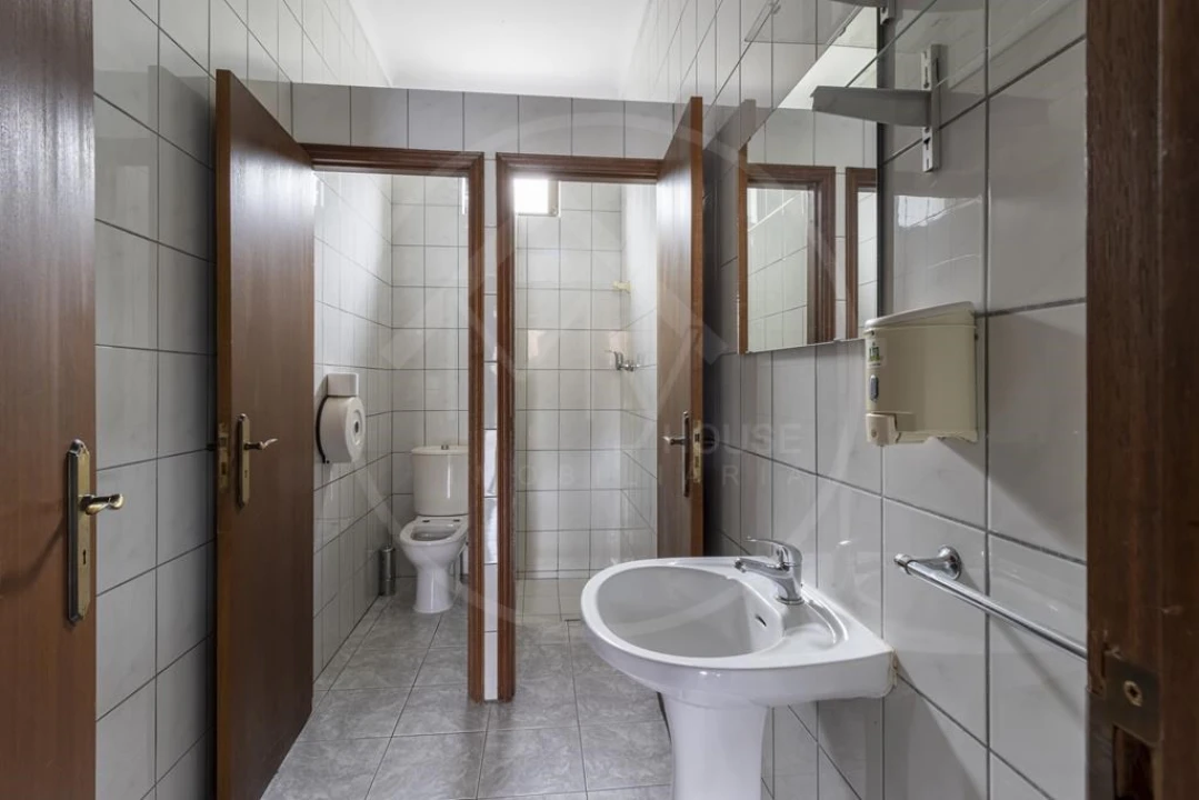 Moradia T4 para Venda em Bornes de Aguiar Foto 39