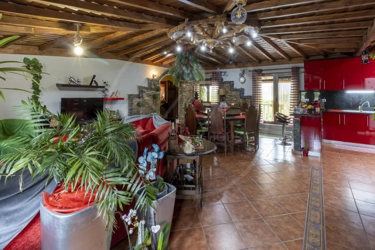 Moradia T4 para Venda em Bornes de Aguiar Foto 7