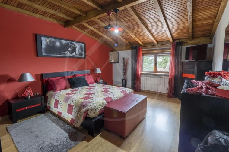 Moradia T4 para Venda em Bornes de Aguiar Foto 16