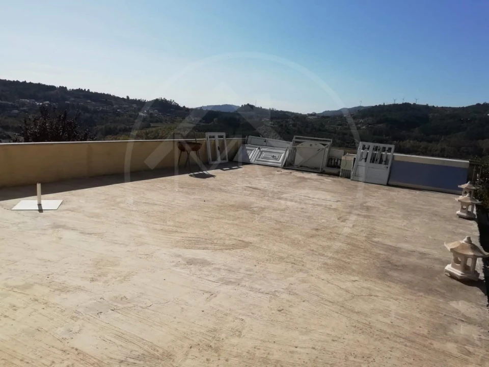 Moradia T5 para Venda em Alvite e Passos Foto 9