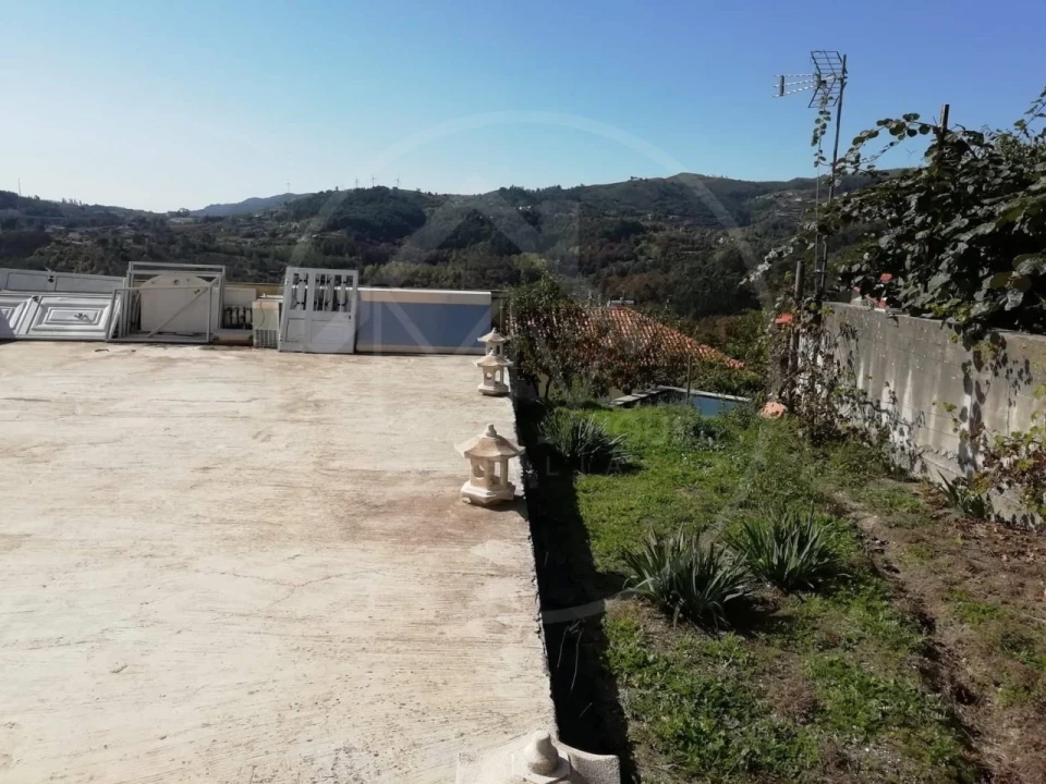 Moradia T5 para Venda em Alvite e Passos Foto 11