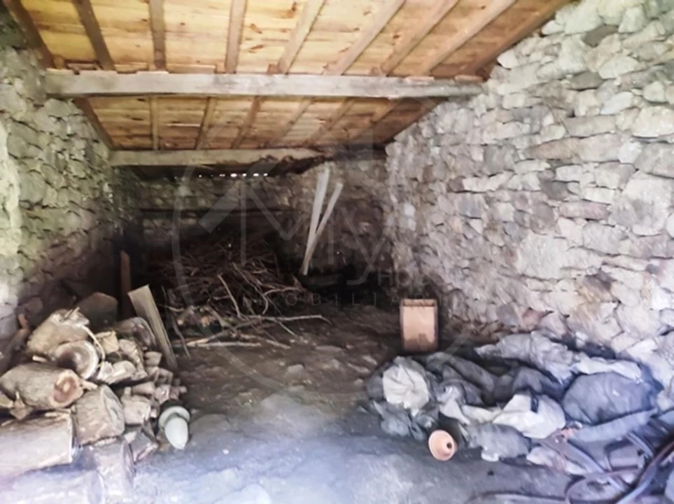 Moradia T8 para Venda em Valtorno e Mourão Foto 10