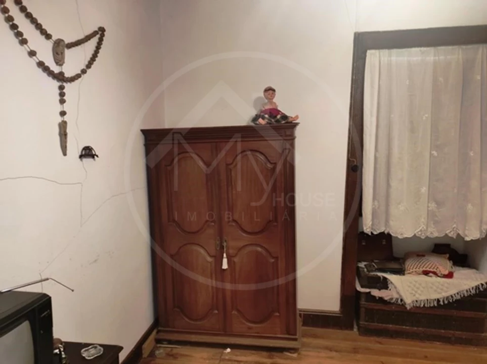 Moradia T8 para Venda em Valtorno e Mourão Foto 26