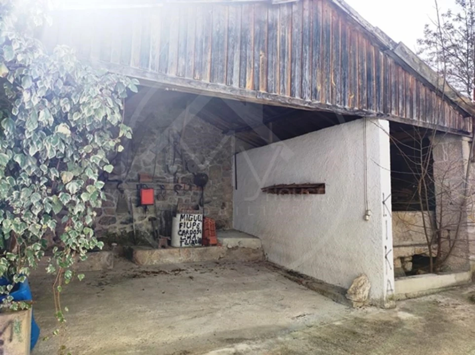 Moradia T8 para Venda em Valtorno e Mourão Foto 59