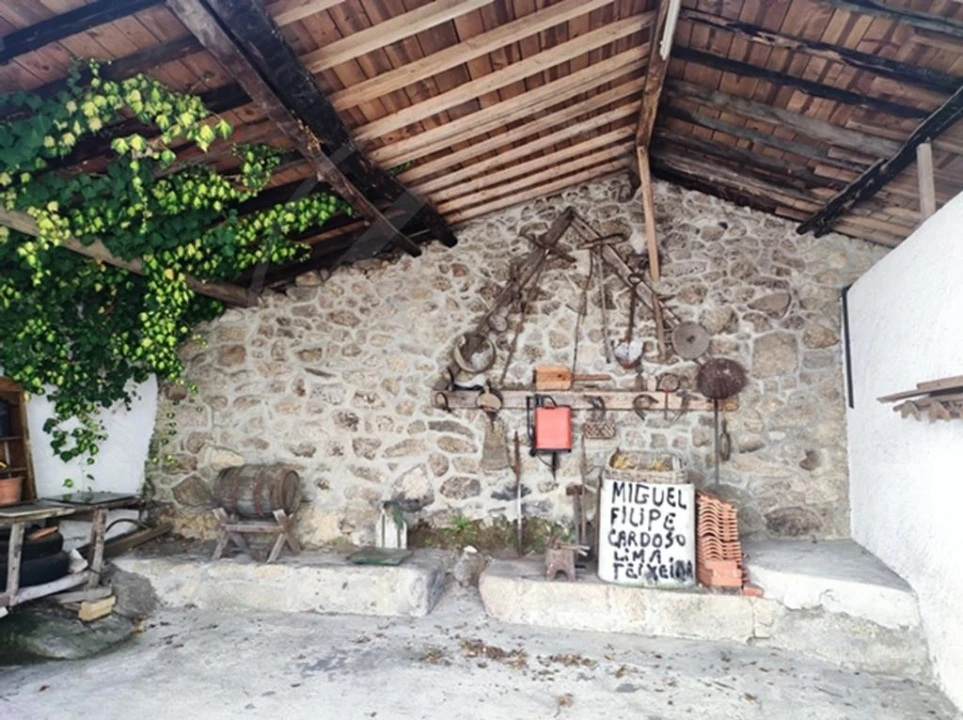 Moradia T8 para Venda em Valtorno e Mourão Foto 61