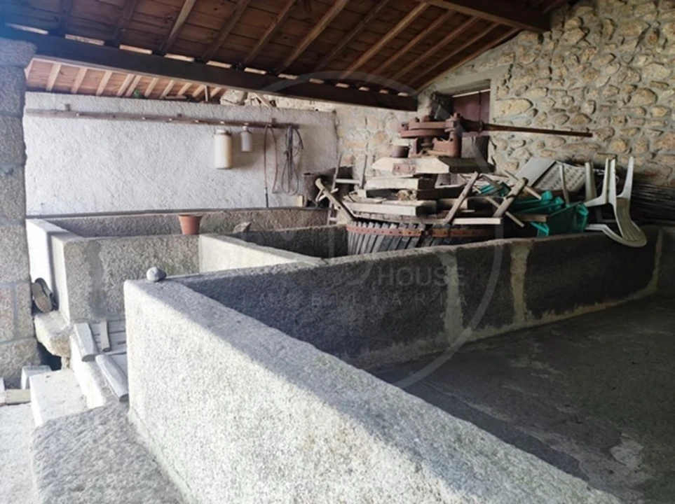 Moradia T8 para Venda em Valtorno e Mourão Foto 63