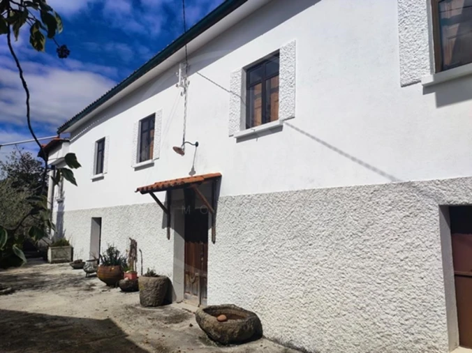 Moradia T8 para Venda em Valtorno e Mourão Foto 3