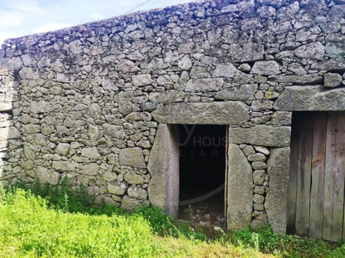 Moradia T8 para Venda em Valtorno e Mourão Foto 15