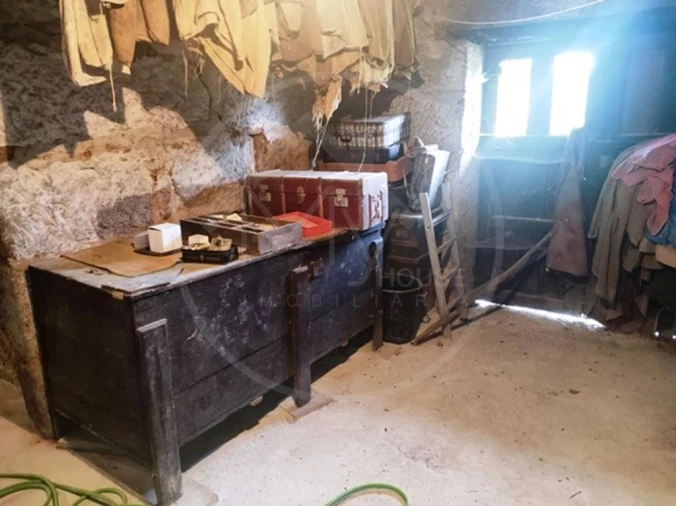 Moradia T8 para Venda em Valtorno e Mourão Foto 38