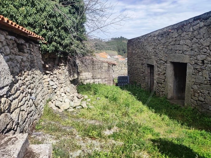 Moradia T8 para Venda em Valtorno e Mourão Foto 71