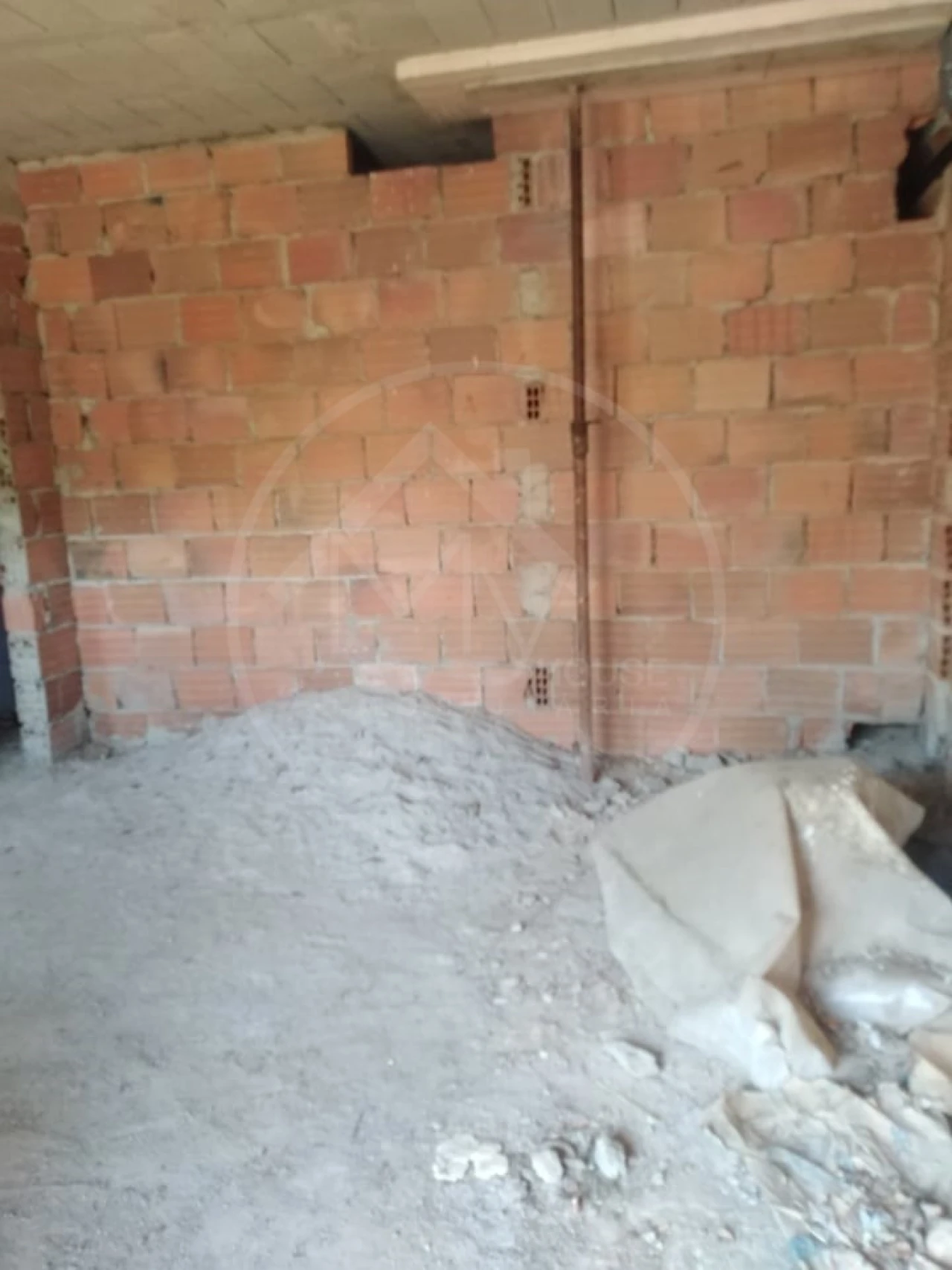 Moradia T4 para Venda em Bornes de Aguiar Foto 6