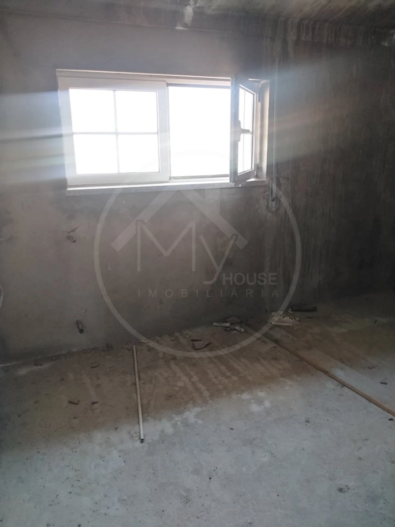 Moradia T4 para Venda em Bornes de Aguiar Foto 8