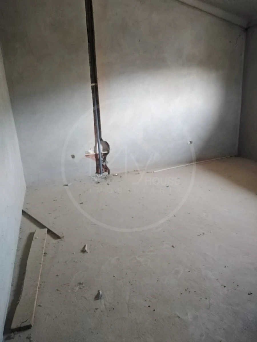 Moradia T4 para Venda em Bornes de Aguiar Foto 7