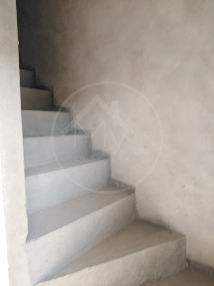 Moradia T4 para Venda em Bornes de Aguiar Foto 10