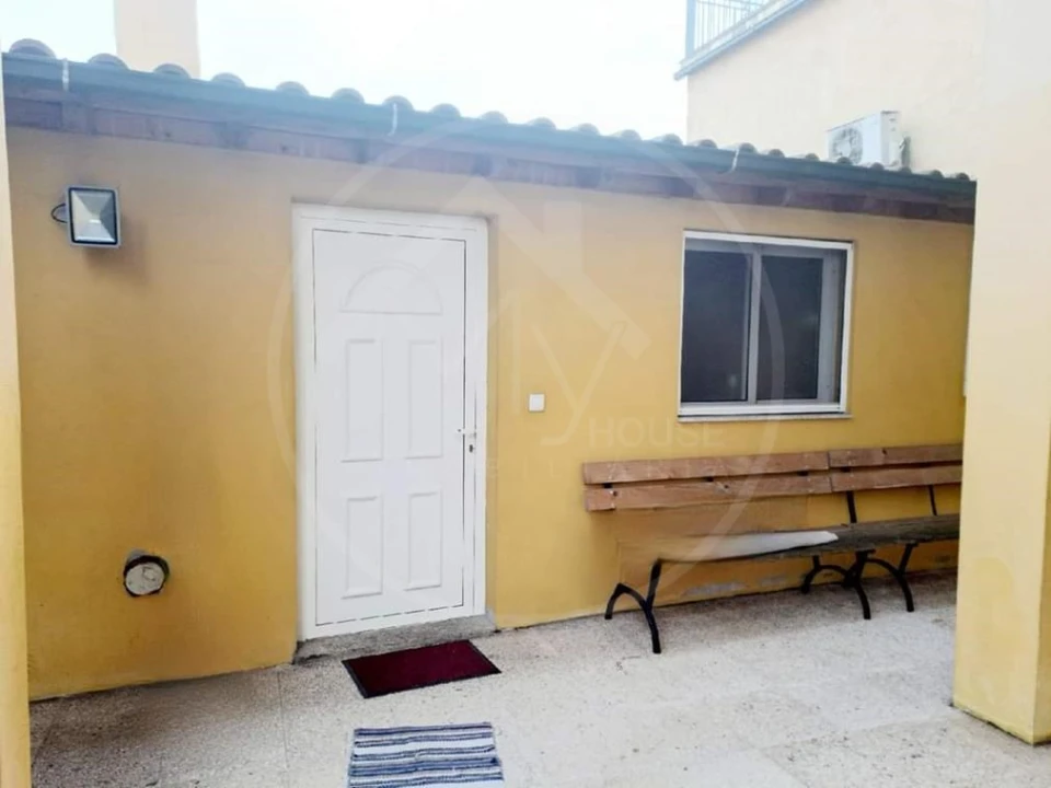 Moradia T4 para Venda em Santa Cruz/Trindade e Sanjurge Foto 3