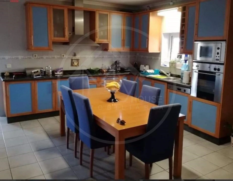 Moradia T4 para Venda em Santa Cruz/Trindade e Sanjurge Foto 7