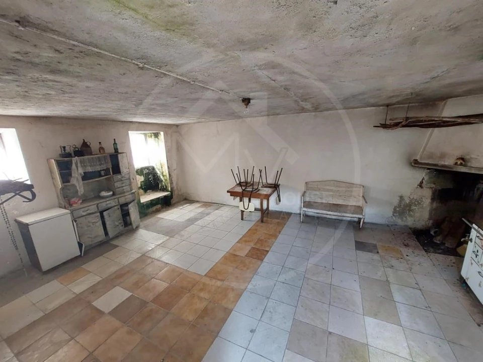 Moradia T4 para Venda em Sabroso de Aguiar Foto 7