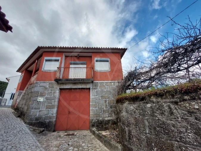 Moradia T4 para Venda em Sabroso de Aguiar