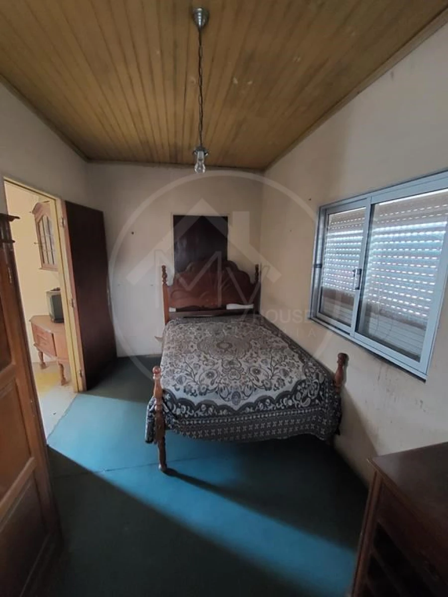 Moradia T4 para Venda em Sabroso de Aguiar Foto 12